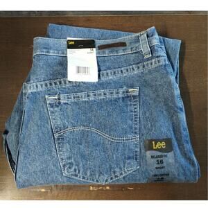 Lee NWT Women's Size 16 Short Relaxed Fit Straight Leg Cotton Denim Blue Jeans